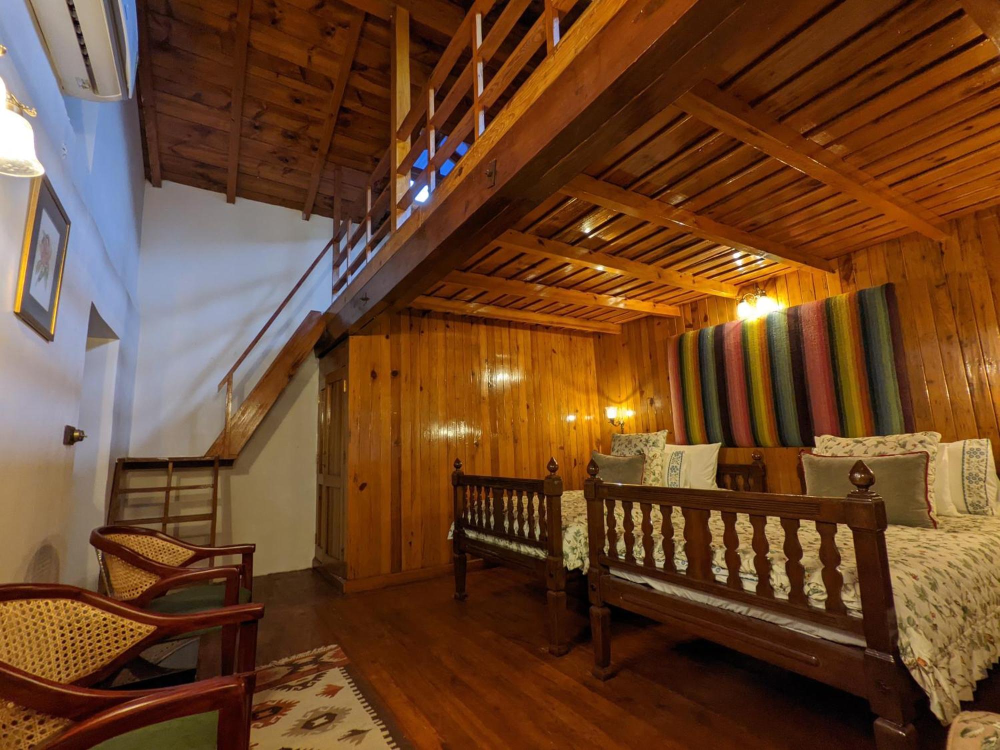 Blue Book At Gethia, Nainital Otel Dış mekan fotoğraf